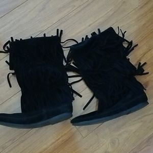 Minnetonka boots
